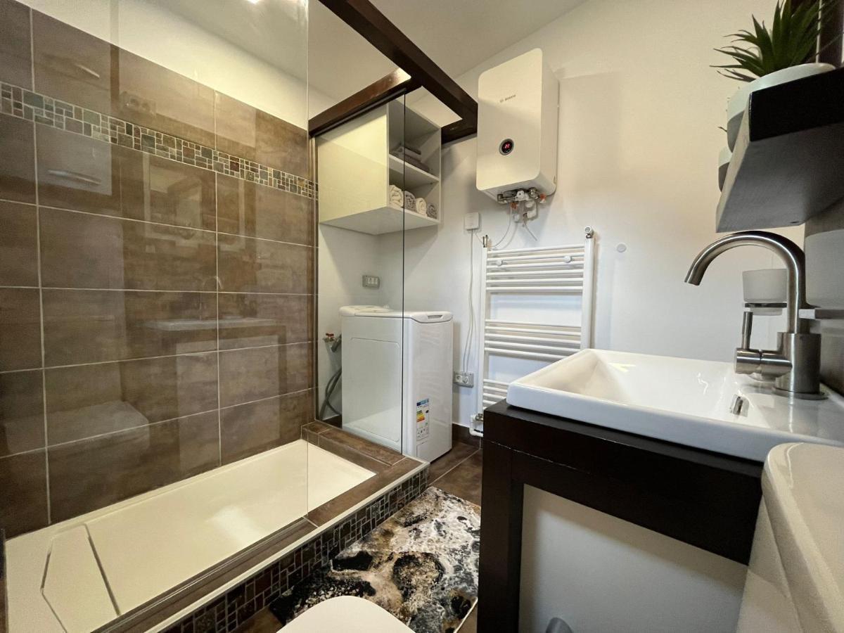 Вилла Charmante Petite Maison Transylvanie Сэчеле Экстерьер фото