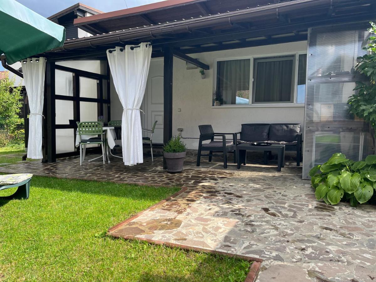 Вилла Charmante Petite Maison Transylvanie Сэчеле Экстерьер фото